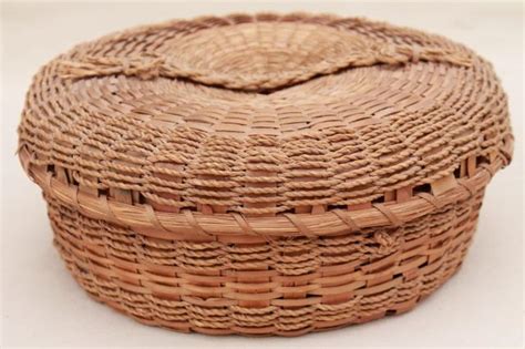 Vintage Sewing Basket Natural Color Twisted Rope Texture Rush Woven