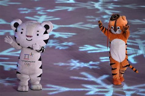 Japanese school kids choose 2020 Olympic mascots - The Boston Globe