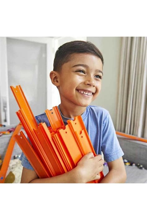 Mattel BHT77 HOT WHEELS TRUCK BUİLDER ARABA VE PİST SETİ Fiyatı Yorumları