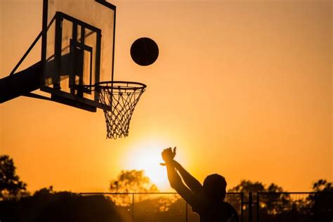 La Importancia Del Baloncesto Deporte Equipo Y Salud