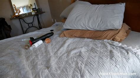 Solo Trans Dude Moans While Pleasuring His Pussy On The Bed Girls Fingering Fatedreale