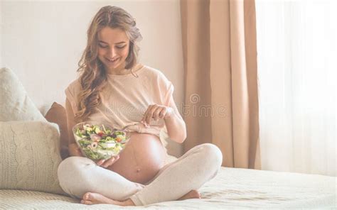 Embarazo Y Nutrici N Org Nica Sana Mujer Embarazada Que Goza De La