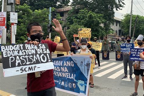 Tayo Na Lang Naiwan Bukas Klase Sinabayan Ng Rally Abs Cbn News