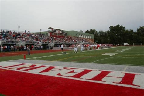 Sacred Heart Pioneers | Campus Field - Football Championship Subdivision