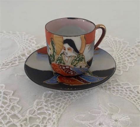 Xícara e Pires Porcelana Japonesa Pintura Típica Feita À Mão