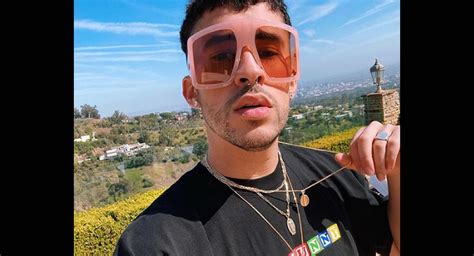 Bad Bunny Repite Por Segundo Año Como El Artista Más Escuchado En