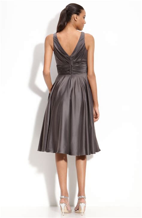 Dark Grey A Line V Neck And Sleeveless Zipper Knee Length Pleated Satin