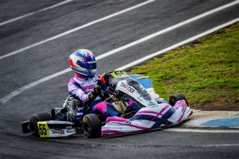 A Dez Dias Do Brasileiro De Kart No Paladino Pilota Bia Martins