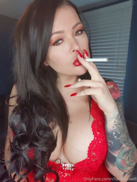 Charley Atwell : r/smokingglamour