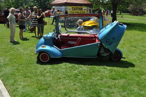 Messerschmitt Kabinenroller 1954 : r/WeirdWheels