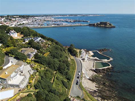 Village de Putron - Guernsey - Around Guides