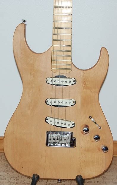 Washburn X 33 2005 Natural Reverb