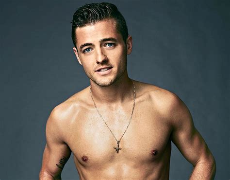 Men In Shorts serie inspirada en el jugador de fútbol gay Robbie Rogers CromosomaX