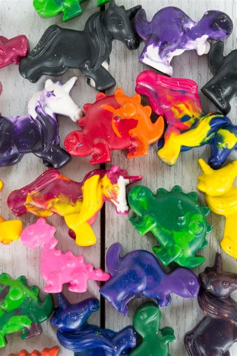 Melting Crayons In Silicone Molds How To Melt Crayons Artofit