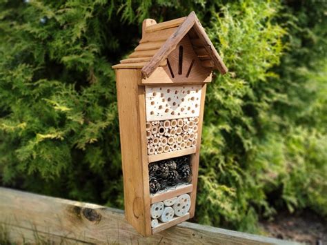 BUG HOUSE Insect Hotel, Butterfly Ladybug House, Mason Bee Large ...