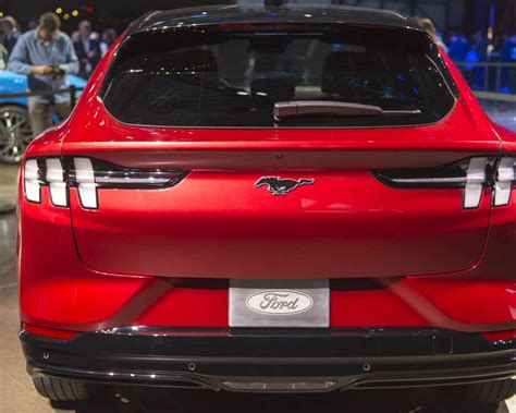 ford suv models  close smallest  biggest tractionlife