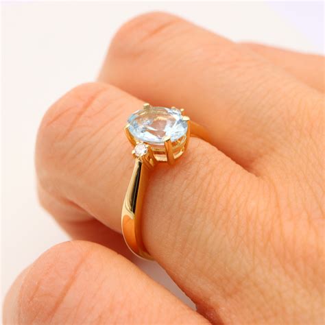 Achat Bague Or Jaune Aigue Marine Ovale Et Diamants Brillant