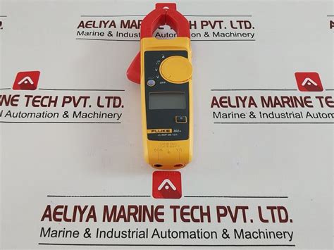 Fluke 302+ Digital Clamp Meter - Aeliya Marine