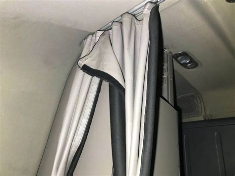 2017 Freightliner Cascadia Interior Curtain For Sale Sioux Falls Sd