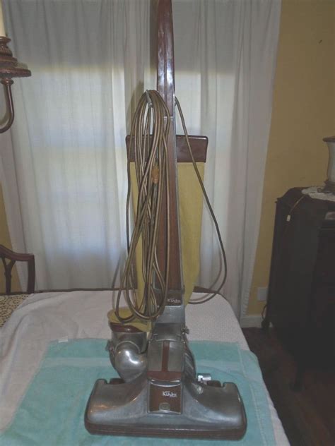 Old Kirby Vacuum Cleaner - vacumme