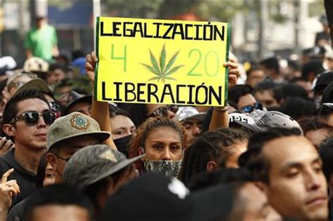 México Sale A Las Calles Para Pedir La Legalización Del Consumo De Cannabis El Periódico