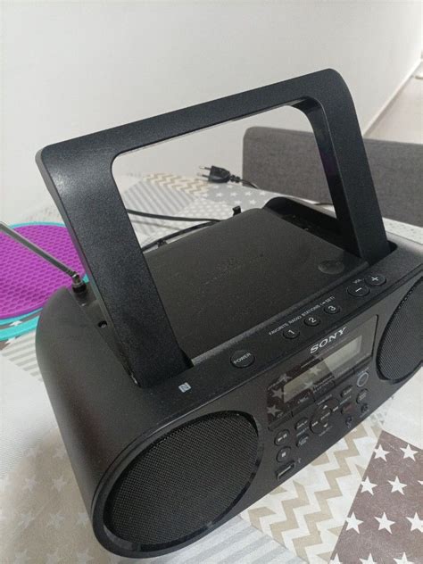 Sony Radio ZS-RS60BT, Audio, Portable Music Players on Carousell