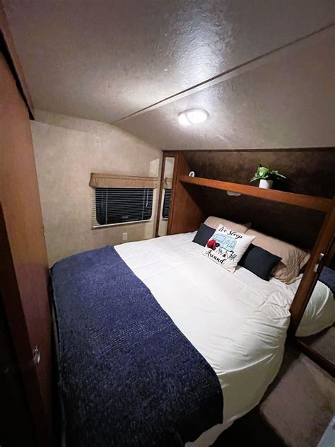Salem Cruise Lite Bunkhouse – Sleeps 8 – DFW Outdoor Rentals