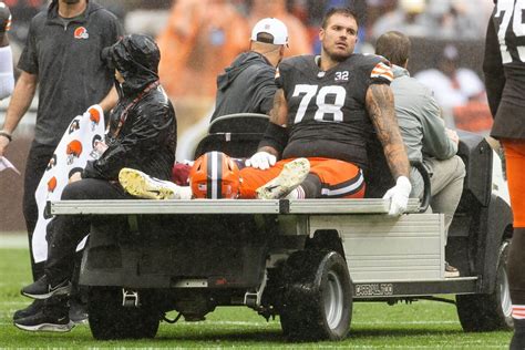 Browns RT Jack Conklin To Undergo MRI May Have Suffered Serious Knee