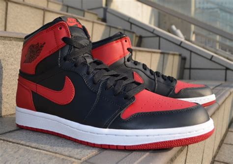 Air Jordan 1 Retro High OG "Bred" - SneakerNews.com