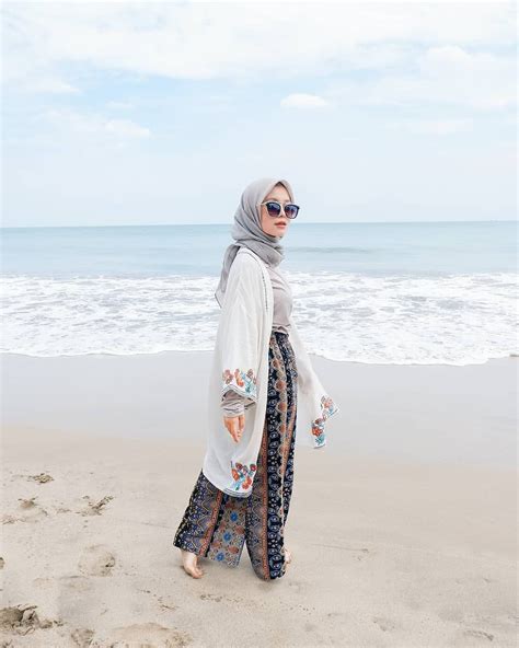 Outfit Pantai Hijab Remaja Outfit Pantai Hijab Pakaian Pantai