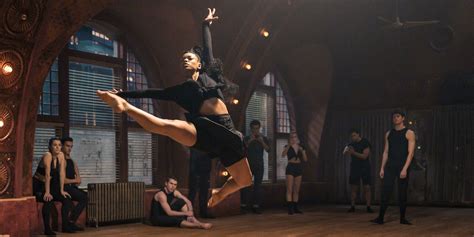 Tiny Pretty Things How Realistic Is The Netflix Dramas Ballet World