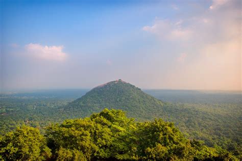 Sigiriya Rock Fortress: 7 tips for visiting | Atlas & Boots