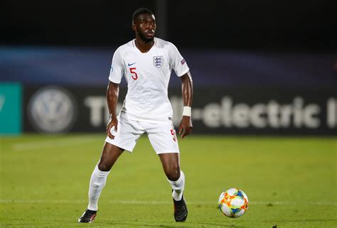 5 things about England newcomer Fikayo Tomori | FourFourTwo