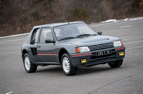 Peugeot 205 T16: A 1980s 4WD Mid-Engine Rabid Bunny That Needs To Be ...