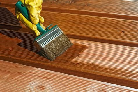 Tongue and Groove Porch Flooring Options - All You Need to Know - Homenish