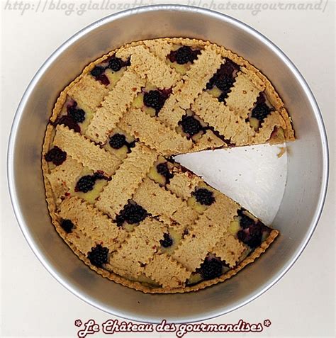 Crostata Con Crema Al Cioccolato Bianco E Frutti Di Bosco