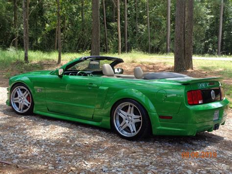 2005 Ford Mustang Convertible at Houston 2020 as F174 - Mecum Auctions