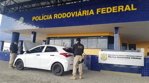 Homem Preso Pela Prf Carro Roubado Na Br Em Rio Largo Al