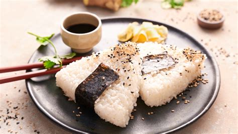 Onigiri Mit Thunfisch Wasabi Füllung Rezept Selbst Machen Alnatura