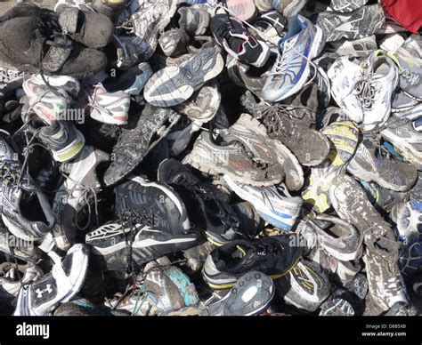 Dirty shoes hi-res stock photography and images - Alamy