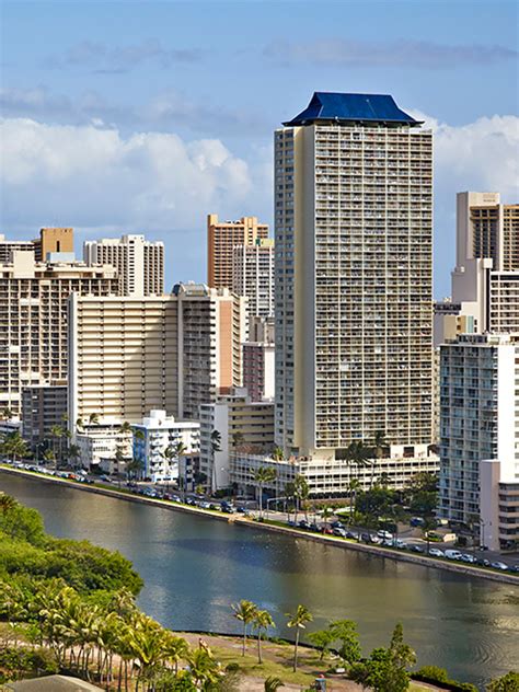 Aqua Skyline at Island Colony | Oahu | Aqua-Aston Hotels