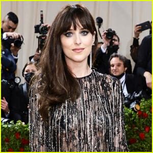 Ranking Dakota Johnson S Met Gala Looks Revisit Her Iconic Looks