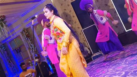 Beautiful Model Best Bhangra Dance Performance Dj Kp Events