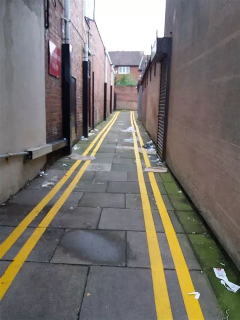 Are these the most pointless double yellow lines EVER? - CoventryLive