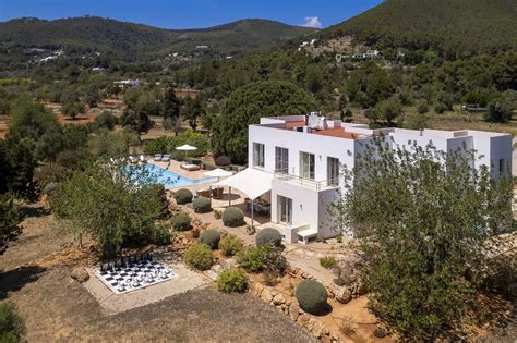 Sa Vinya Vella Tranquil Oasis In Ibiza Luxurious Retreat In A