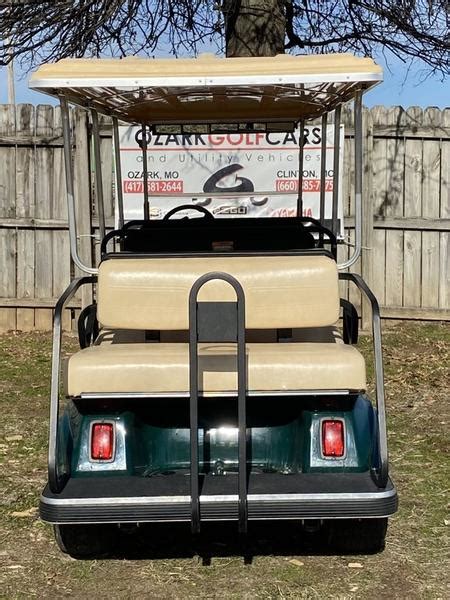 2018 Club Car® Villager™ 8 Gasoline Ozark Golf Cars