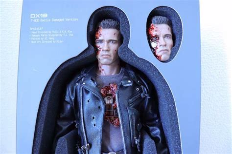 Hot Toys Movie Masterpiece Figure Terminator 2 Dx13 T 800 Battle Damage Ver Ebay