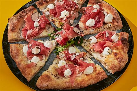 Paesano Pioneers In Gourmet Pizza