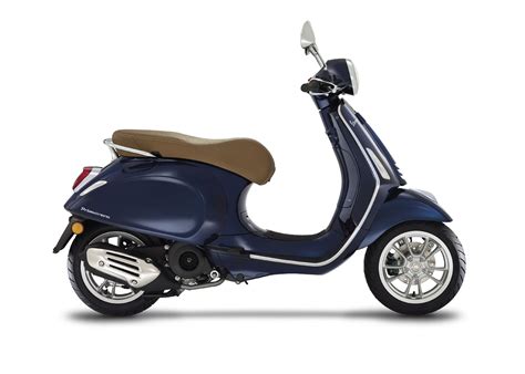 Vespa Primavera Blu Energia Scooter Kopen Bij Central Scooters