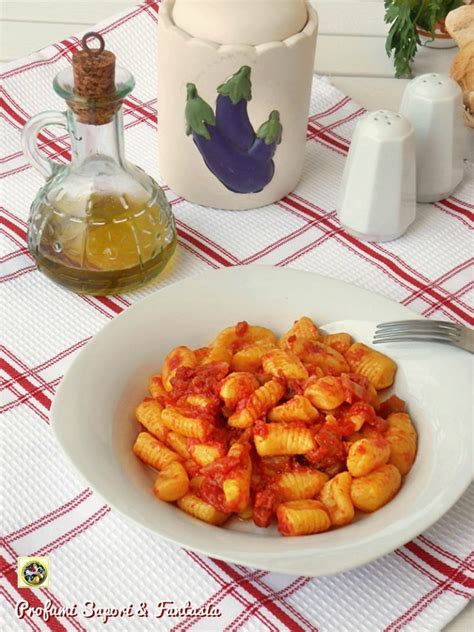 Gnocchi Allo Zafferano Con Sugo Di Melanzane Profumi Sapori Fantasia